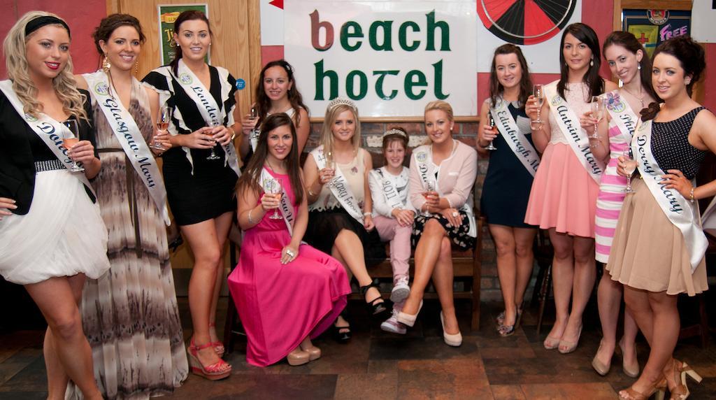 דאונינגס Beach Hotel & Restaurant מראה חיצוני תמונה